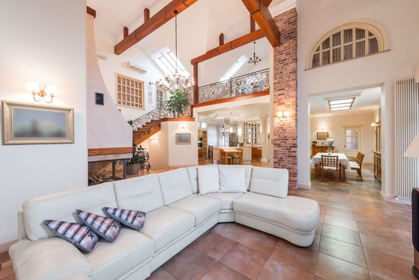 Comment créer un intérieur sur-mesure de luxe grâce aux conseils des experts de Sabrina Monte Carlo ?
