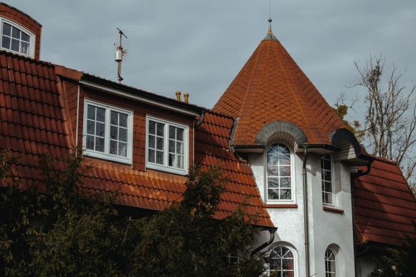 Couvreur à cannes : votre expert en toiture depuis 40 ans