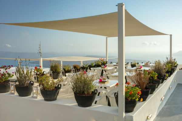 Découvrez la toile ombrage sur mesure pour votre extérieur