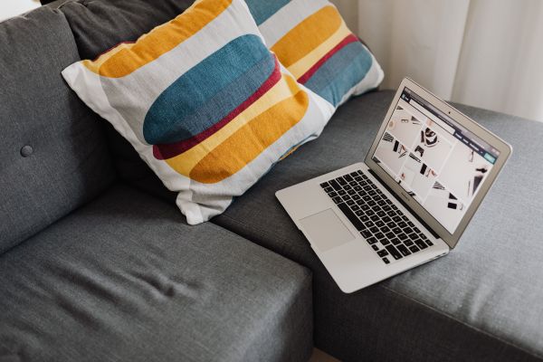 Découvrez le site spécialiste en housse de coussin décorative