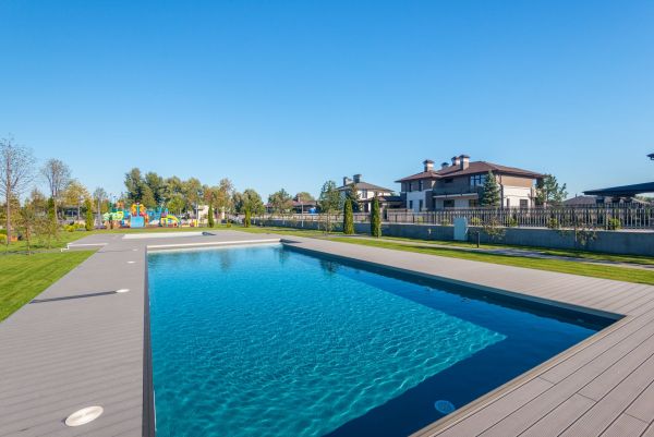 Équipements pour piscine intelligente : faites le bon choix!