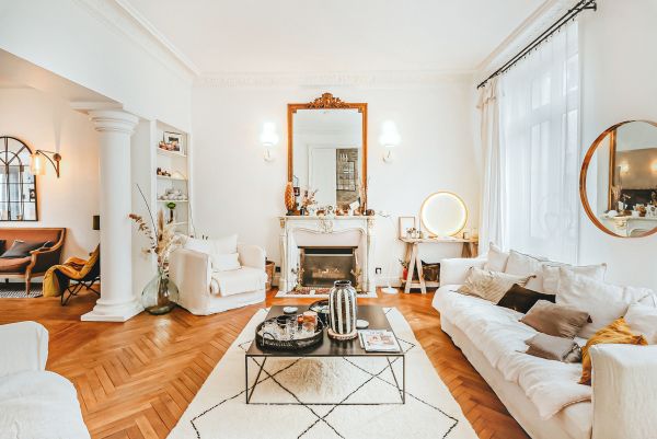 Relooking appartement haussmannien : alliez modernité et tradition